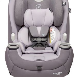 Maxi Cosi 3-in-1 Pria Convertible Car Seat